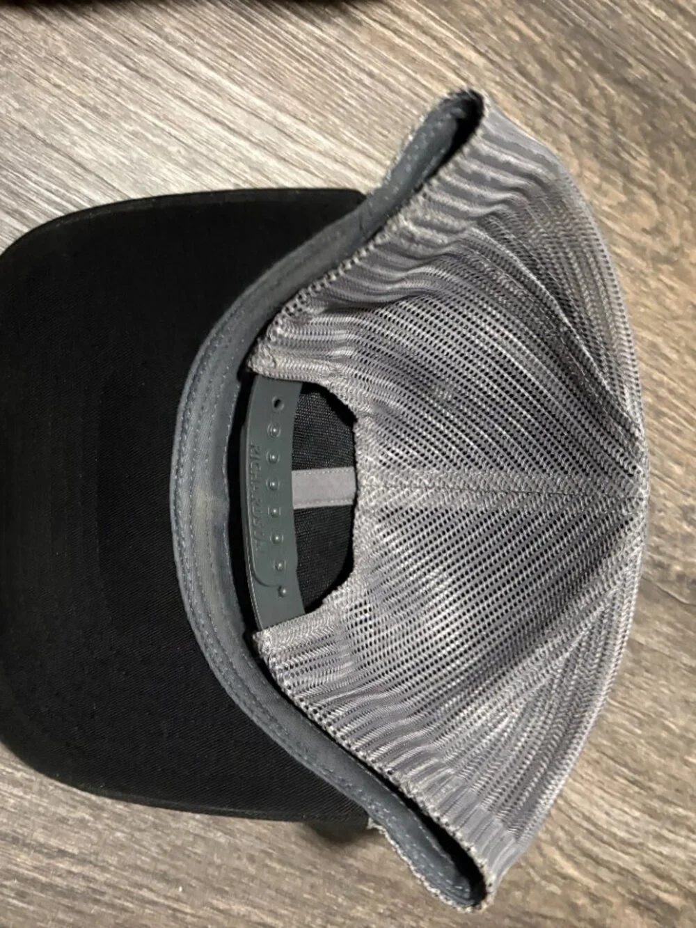 Richardson Trucker Hat Heist Brewery Gray Black Beer Logo EUC Adjustable